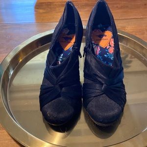 Rocket Dog Black heels